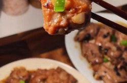 豉汁蒸排骨,传统粤菜豉汁蒸排骨的制作秘诀”
